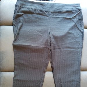 Dressbarn roz & Ali dress pants sz 22